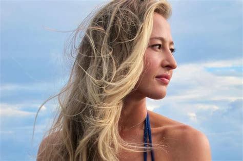 Obsess Over These New Nelly Korda SI Swimsuit Photos as She。